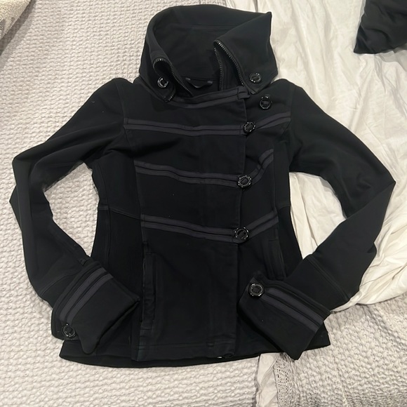 lululemon athletica Jackets & Blazers - Lululemon jacket